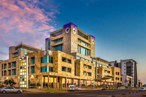 Фотографии гостиницы 
            Protea Hotel by Marriott Gaborone Masa Square