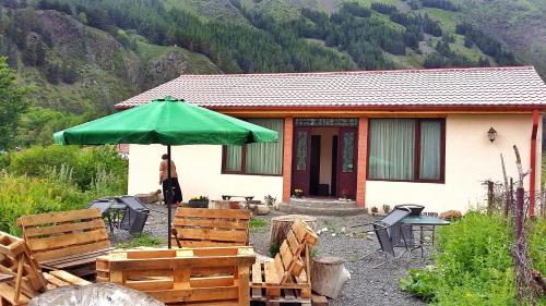 Фотография гостевого дома Januka Garden Sno