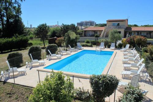 Фотографии гостевого дома 
            Maison de 6 chambres avec piscine privee terrasse amenagee et wifi a Vaux sur Mer a 1 km de la plage