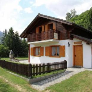 Фотографии гостевого дома 
            Spacious Chalet near Ski Area in Saclenz