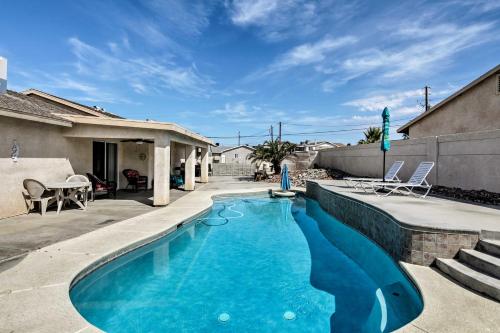 Фотографии гостевого дома 
            Lake Havasu City Home with Pool and Boat Parking!