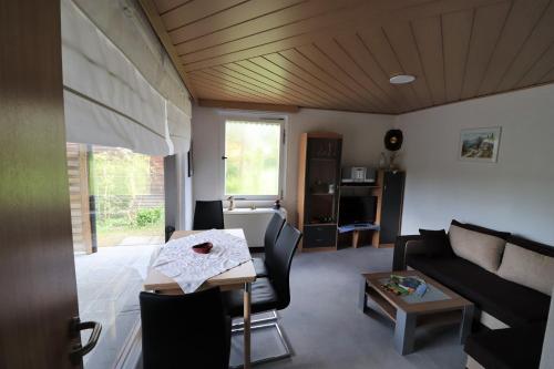 Фотография гостевого дома Haus am See mit Sauna - KEK2