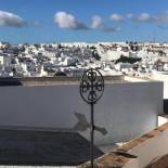 Фотография гостевого дома 2 bedrooms house with city view and furnished terrace at Vejer de la Frontera 5 km away from the beach