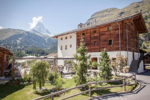 Фотографии гостиницы 
            Sonnmatten Boutique Hotel & Apartments Zermatt