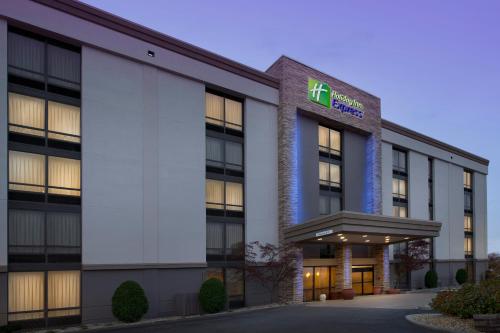 Фотография гостиницы Holiday Inn Express Boston North-Woburn, an IHG Hotel