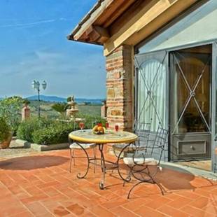 Фотографии гостевого дома 
            Splendid Holiday Home in Florence with Swimming Pool