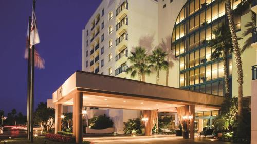 Фотография гостиницы Newport Beach Marriott Bayview