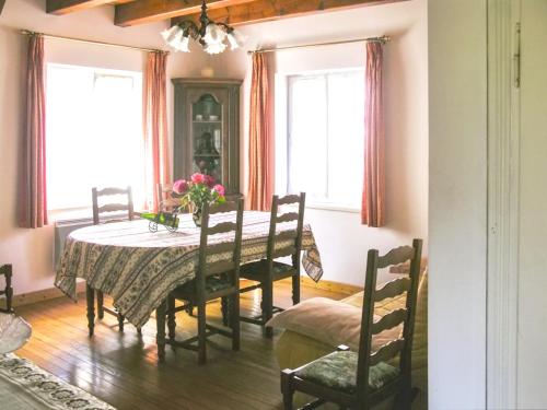 Фотография гостевого дома Maison de 3 chambres avec jardin clos et wifi a Stotzheim