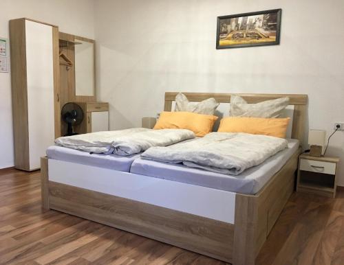 Фотография гостиницы Hotel Schwarzach am Main