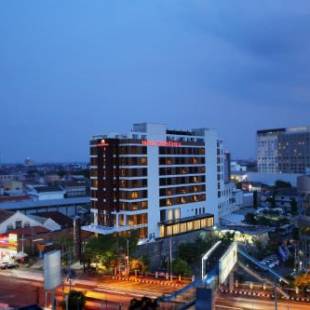 Фотографии гостиницы 
            Grandhika Pemuda Semarang Hotel