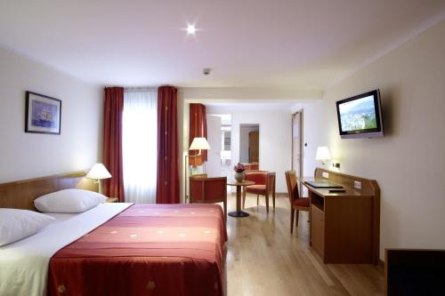 Фотография гостиницы Hotel Perrin - former Carlton