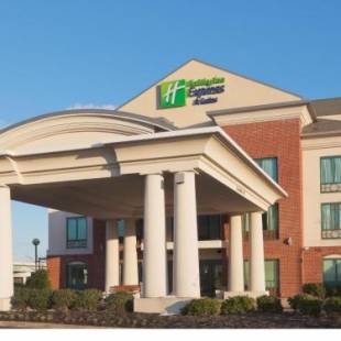 Фотографии гостиницы 
            Holiday Inn Express & Suites Memphis Arpt Elvis Presley Blv, an IHG Hotel