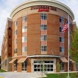 Фотография гостиницы Residence Inn by Marriott Fairfax City