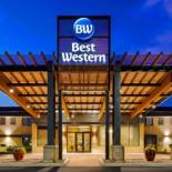 Фотография гостиницы Best Western West Towne Suites