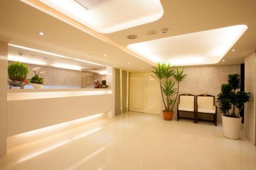 Фотография гостиницы Guide Hotel - Fuxing Branch ( Ex Golden Vista Hotel )