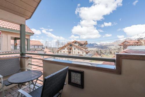 Фотографии гостевого дома 
            Blue Mesa Lodge Hotel Rooms by Alpine Lodging Telluride