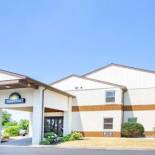 Фотография гостиницы Days Inn by Wyndham Lancaster PA Dutch Country