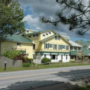 Фотографии мини отеля
Gray Ghost Inn