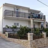 Фотография гостевого дома Apartments by the sea Seget Vranjica, Trogir - 6094