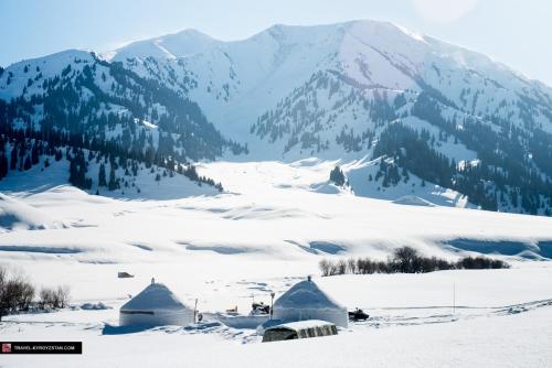 Фотографии хостела 
            Jyrgalan Tyup Yurt Lodge - Ski Yurt