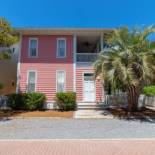 Фотография гостевого дома Freckles Cottage Seaside Cottage