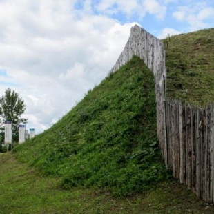 Фотография памятника архитектуры Новоторжский кремль