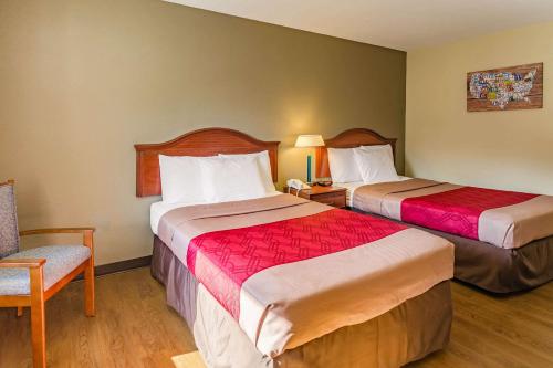 Фотография гостиницы Econo Lodge Lexington Downtown near I-81