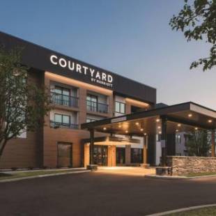 Фотографии гостиницы 
            Courtyard by Marriott Hilton Head Island