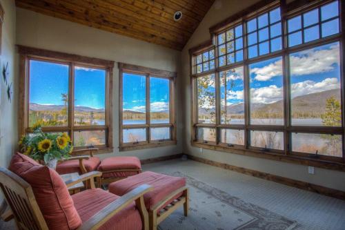 Фотография гостевого дома Shadow Mountain Villa