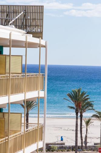 Фотография гостиницы Hotel Almirante