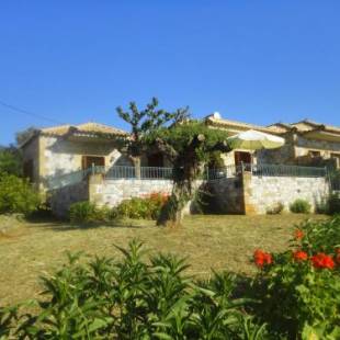 Фотографии гостевого дома 
            Villa Pefnos