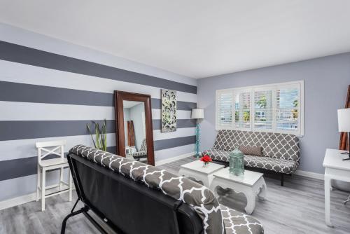 Фотографии апарт отеля 
            South Beach Suites in Ocean Drive