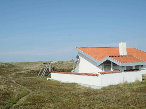 Фотография гостевого дома Three-Bedroom Holiday home in Ringkøbing 12