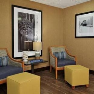 Фотографии гостиницы 
            Hampton Inn & Suites Madisonville