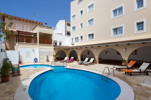 Фотография гостиницы Hotel Menorca Patricia