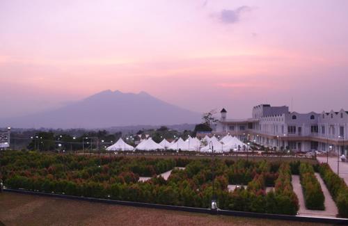 Фотография гостиницы CHEVILLY RESORT & CAMP