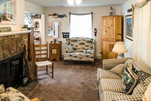 Фотография гостевого дома Hen Cove Cottage