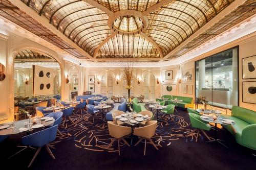 Фотография гостиницы Hôtel Vernet Champs Elysées Paris