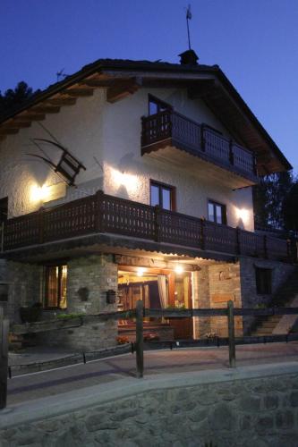 Фотография мини отеля Chambres D'Hotes Les Fleurs