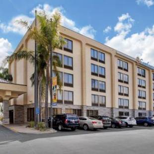 Фотографии гостиницы 
            Comfort Inn Anaheim Resort