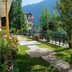 Фотография мини отеля Hotel Mountain Trail Manali