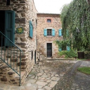 Фотография гостевого дома Gîte Villeneuve-d'Allier, 6 pièces, 10 personnes - FR-1-582-183