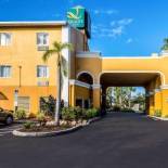 Фотография гостиницы Quality Inn Sarasota I-75