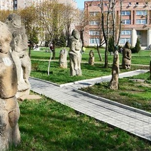 Фотография достопримечательности Парк каменных статуй