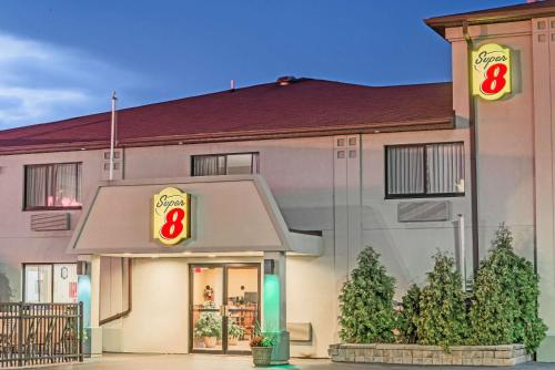Фотография гостиницы Super 8 by Wyndham Niagara Falls