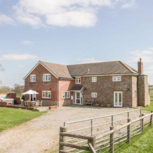 Фотография гостевого дома Wood Cottage, Tenbury Wells