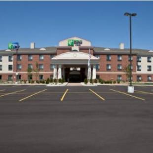 Фотографии гостиницы 
            Holiday Inn Express Hotel & Suites Lansing-Dimondale, an IHG Hotel