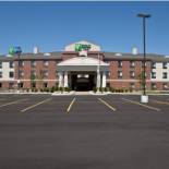 Фотография гостиницы Holiday Inn Express Hotel & Suites Lansing-Dimondale, an IHG Hotel