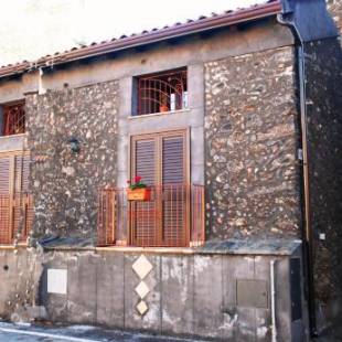Фотографии гостевого дома 
            Etna Casa Llera-Antica casa siciliana