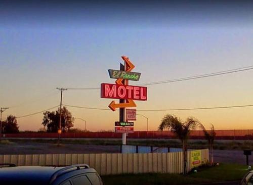Фотографии мотеля 
            El Rancho Motel